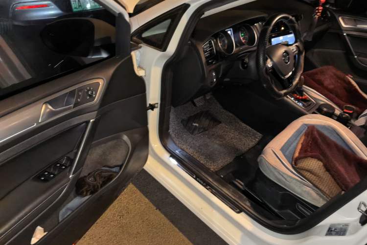 Used Volkswagen Golf 2018 230TSI Automatic Comfort Model
