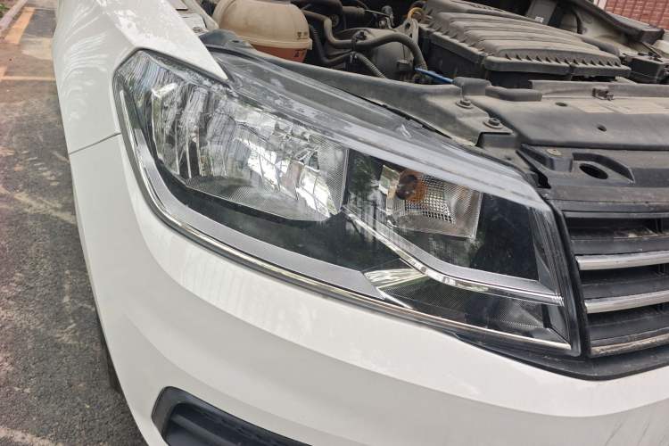 Used Volkswagen Santana 2016 1.6L Manual Fashion Edition
