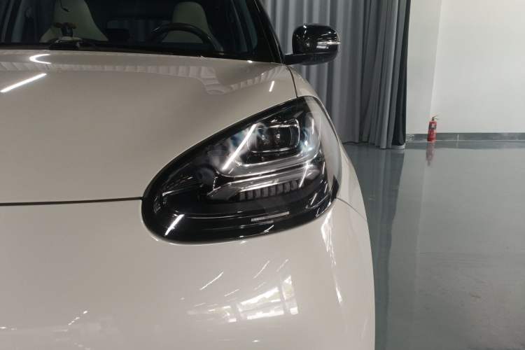 Used Wuling Bingo 2023 333 km Lingxi Connected+ Version Left Front Headlight