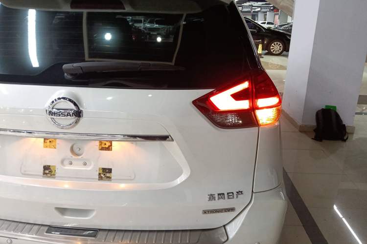 Used Nissan X-Trail 2019 2.0L CVT Smart Connect Comfort Edition 2WD