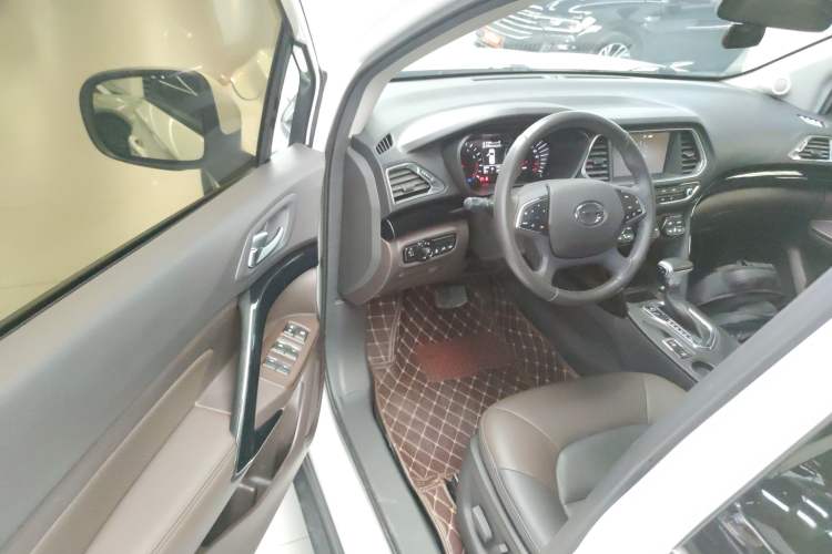 Used GAC Trumpchi GS4 2017 235T Automatic Two-Wheel Drive Luxury Smart Connectivity Version
