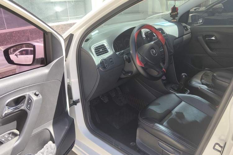 Used Volkswagen Polo 2014 1.4L Manual Comfort Edition Driver Seat