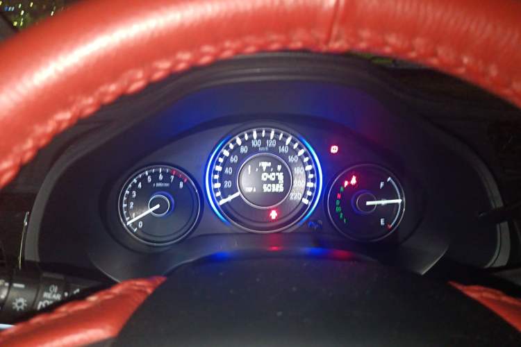 Used Honda Crider 2015 1.8L automatic luxury edition
