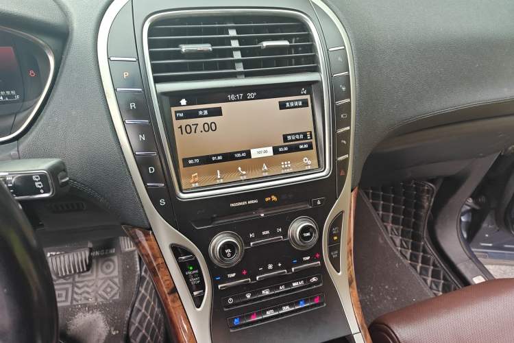 Used Lincoln Nautilus 2019 2.7T Four-Wheel Drive Prestige Edition China VI Standard Audio And AC Panel