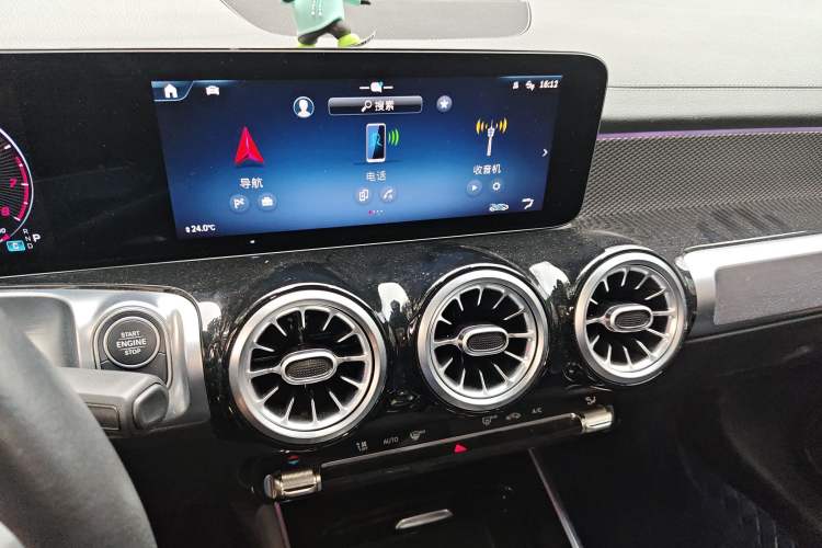 Used Mercedes-Benz GLB 2023 Refreshed GLB 200 Dynamic Edition
