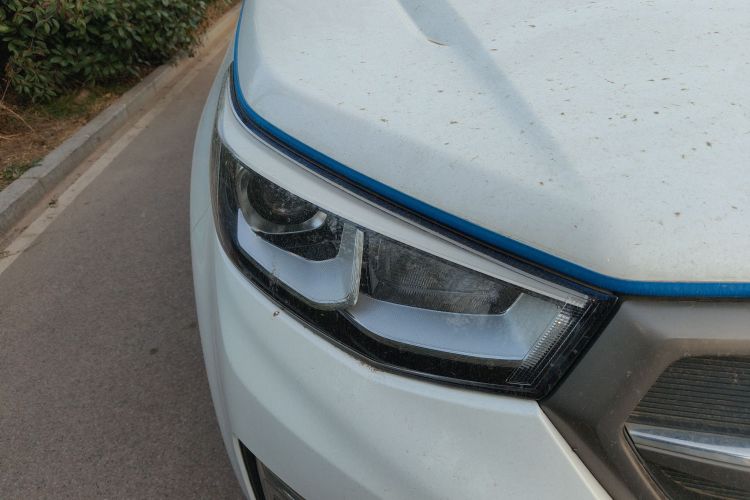 Used Changan CS55 2017 1.5T Manual Colorful Edition
