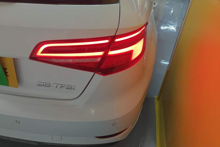 Used Audi A3 2018 30th Anniversary Edition Sportback 35 TFSI Fashion Model
