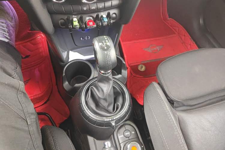 Used MINI 2016 1.5T COOPER Gear Lever