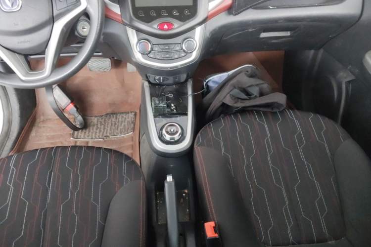 Used CHANGAN Benni 2015 1.4L IMT Prestige Model China V Standard