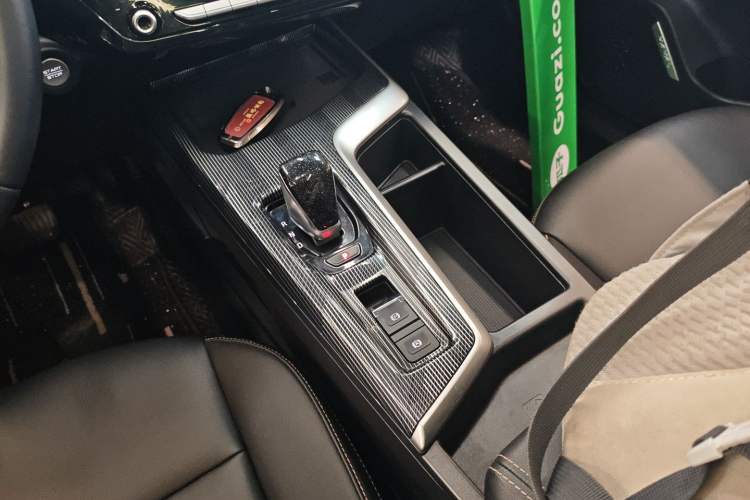 Used Haval LHERY 2022 Jingxiang Edition 1.5T Copper Rabbit Gear Lever