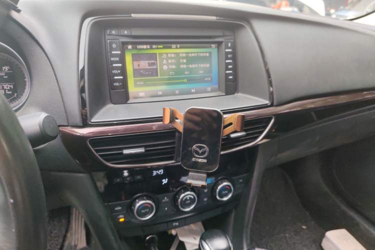 Used Mazda Atenza 2015 2.5L Blue Sky Sport Edition Audio And AC Panel