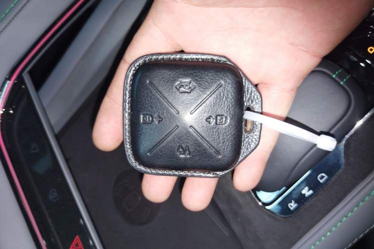 Used Zeekr 001 2023 WE Edition 100 kWh Vehicle Key