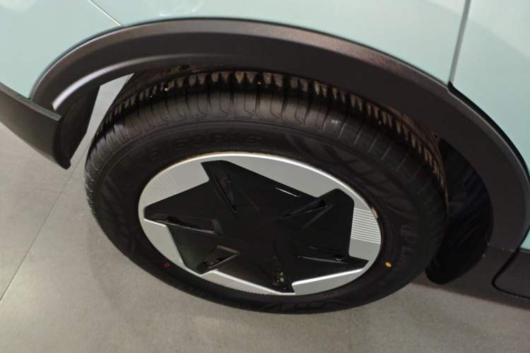 Used Geometry E Firefly 2024 401km Starlight