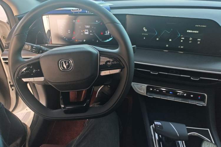 Used CHANGAN Eado 2025 PLUS 1.4T Dual-Clutch High-Energy Version