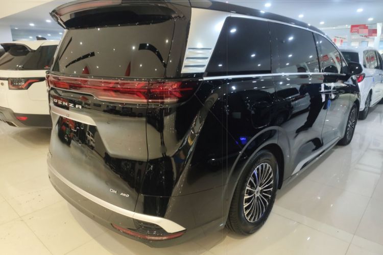 Used Denza D9 2022 DM-i 970 Four-Wheel Drive Flagship Model Rear Right 45 Deg