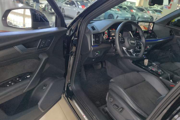 Used Audi Q5L Sportback 2021 40 TFSI Luxury Edition Driver Seat