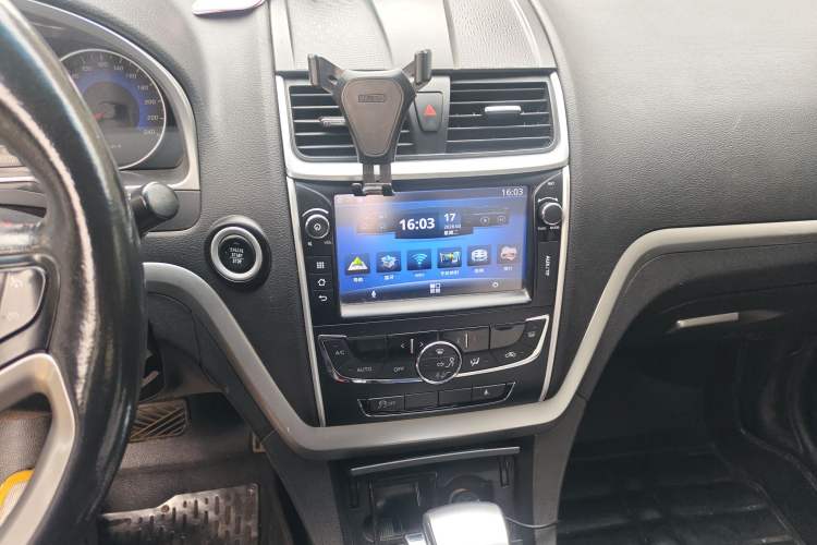 Used Geely Auto Emgrand 2015 Sedan 1.3T CVT Upward Edition