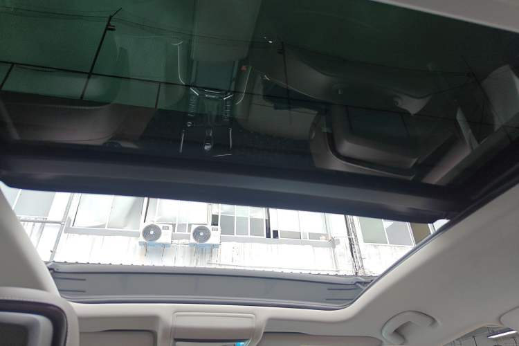 Used Volkswagen Passat New Energy 2020 430 PHEV Hybrid Luxury Edition China VI Standard Headliner