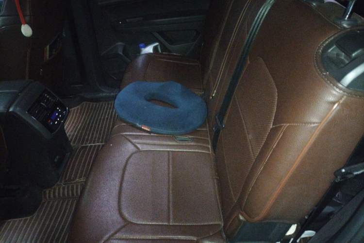 Used Volkswagen Teramont 2017 380TSI Four-Wheel Drive Comfort Edition Left Rear Seat