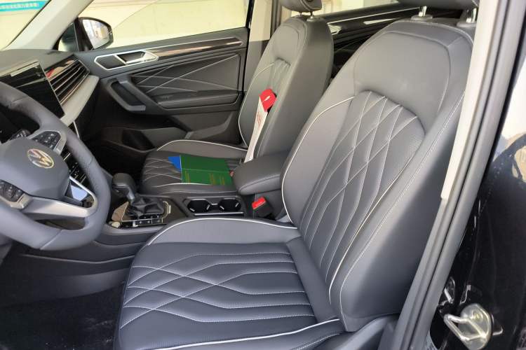 Used Volkswagen Tiguan L New Energy 2023 430 PHEV Plug-in Hybrid Prestige Edition Left Front Seat