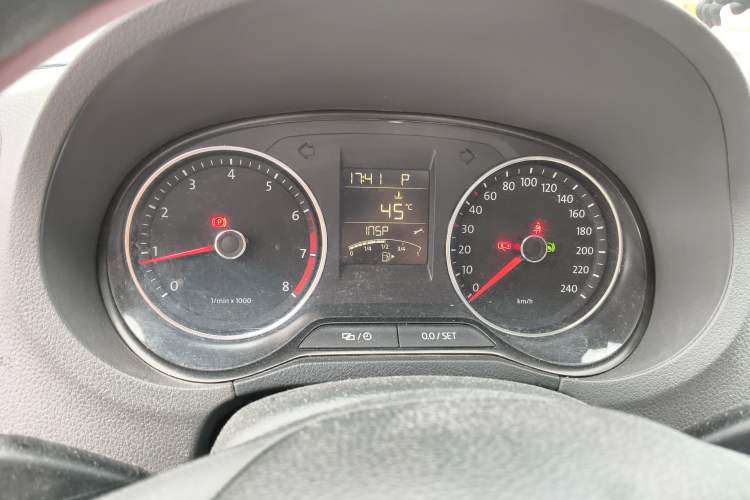 Used Volkswagen Polo 2014 1.6L Automatic Comfort Edition Instrument Cluster