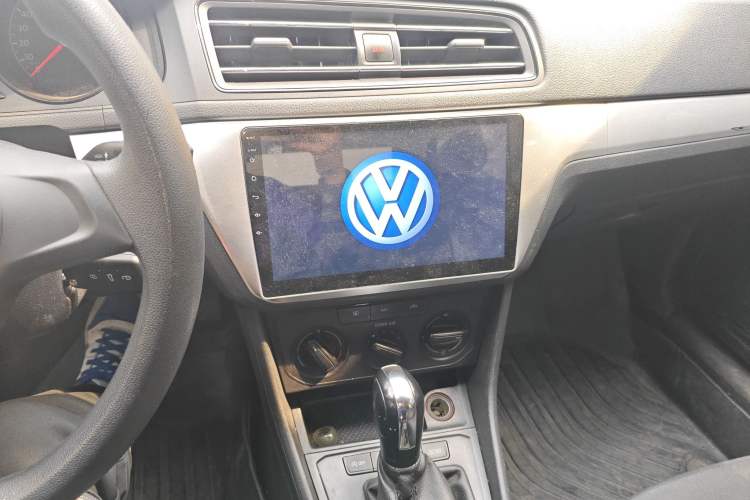 Used Volkswagen Lavida 2019 Lavida Start 1.5L Automatic Trendy Version China VI Standard Audio And AC Panel