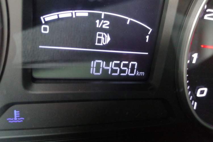 Used MG ZS 2017 1.5L Manual Deluxe Internet Edition Odometer Close Up