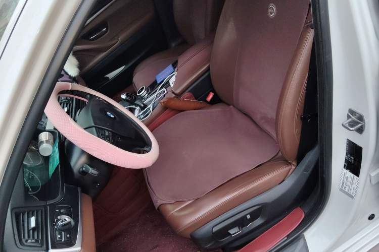 Used BMW 5 Series 2014 520Li Elegant Model
