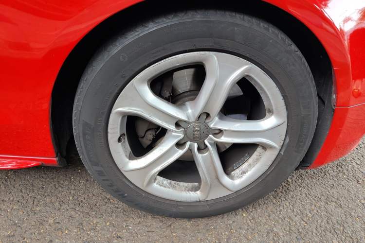 Used Audi A5 2014 Sportback 45 TFSI Right Front Wheel Hub