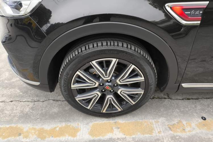 Used Hongqi HS5 2022 Facelifted Version 2.0T Smart Connect Flagship All-Wheel-Drive Edition