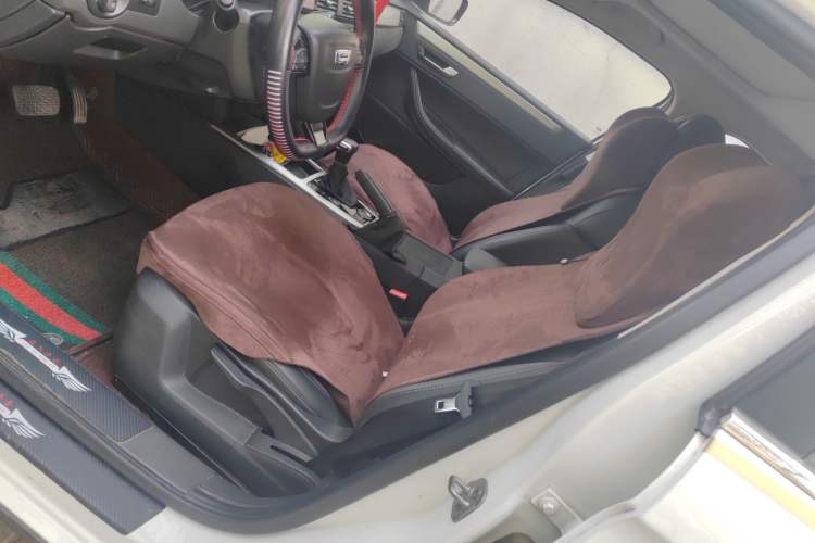 Used Qoros 3 2017 Urban SUV 1.6T Automatic Zhiyue Model