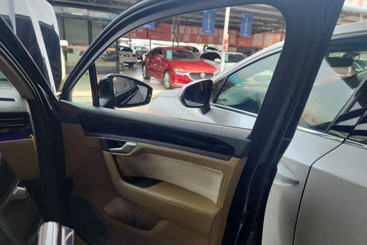 Used Volkswagen Touareg 2020 3.0 TSI Luxury Edition China VI