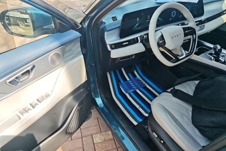 Used Chery Tiggo 7 PLUS New Energy 2023 1.5T ZhiShang Trim Driver Seat