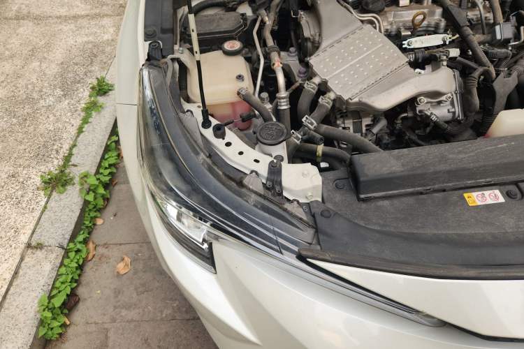 Used Toyota Levin 2019 185T CVT Luxury Edition China VI Standard Right Front Headlight