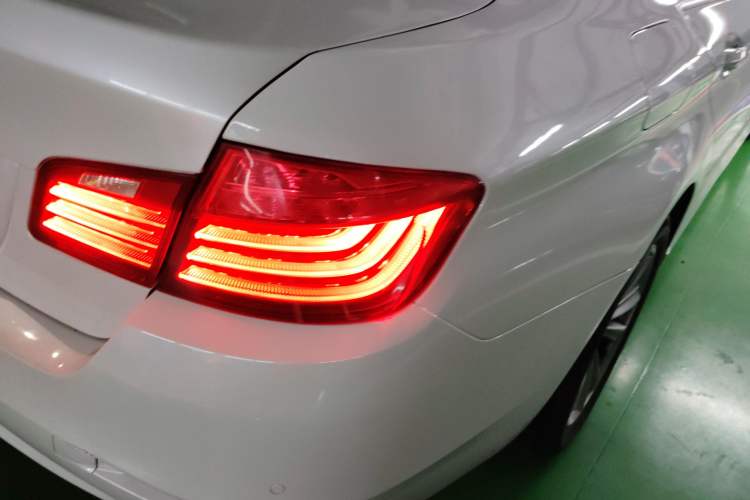 Used BMW 5 Series 2014 520Li Elegant Model

