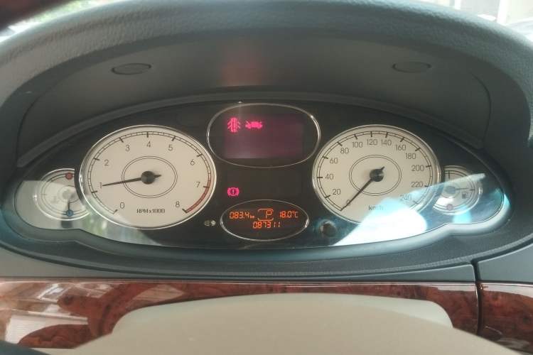 Used Roewe 750 2009 1.8T 750S Xunya Edition AT Instrument Cluster