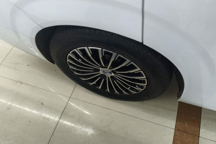 Used Denza D9 2022 DM-i 970 Four-Wheel Drive Flagship Model