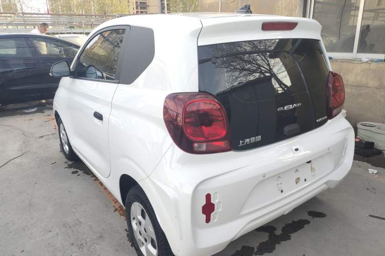 Used Roewe Clever 2021 302km All-Round Version Rear Left 45 Deg