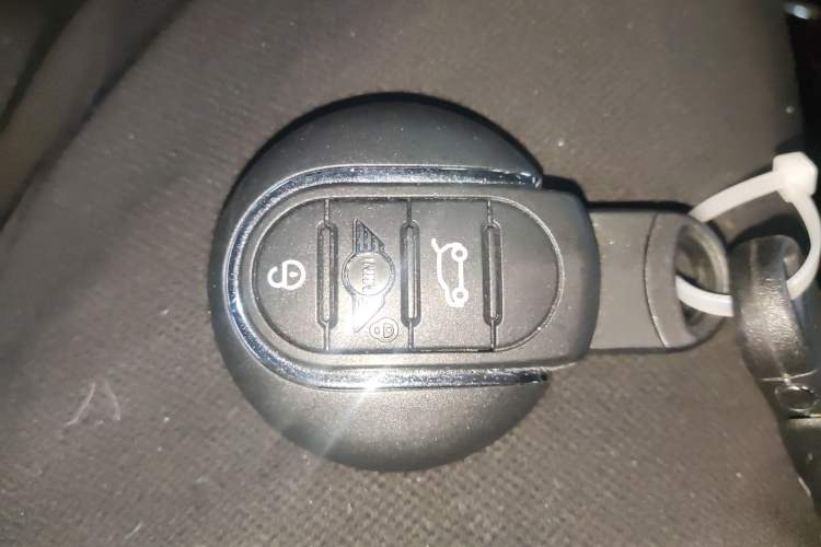 Used MINI MINI 2021 1.5T COOPER Artist Five-Door Edition