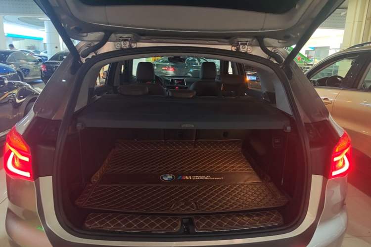 Used BMW X1 2018 xDrive20Li Luxury Edition
