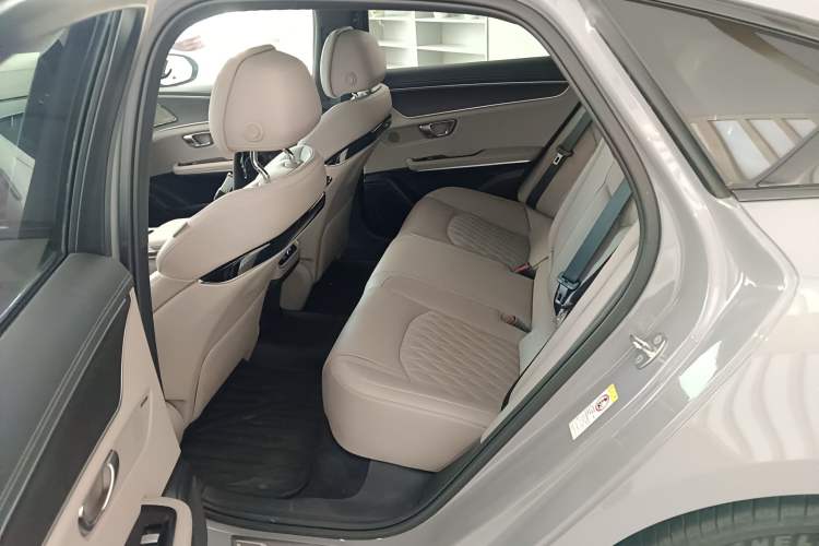 Used BYD Han 2025 EV with 701 km of Laser Radar-Enabled Intelligent Driving