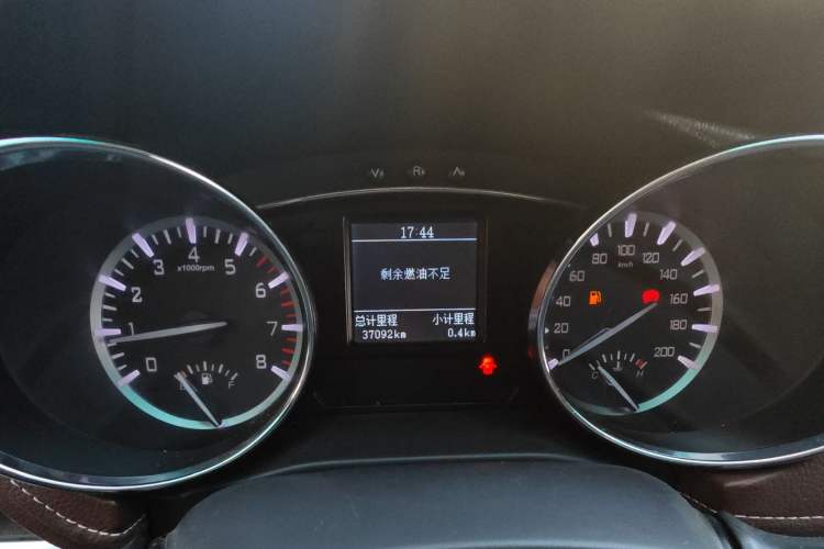 Used JAC Group T8 2019 2.0T Gasoline 4x4 Prestige Version Standard Double Cabin HFC4GA3-4D
