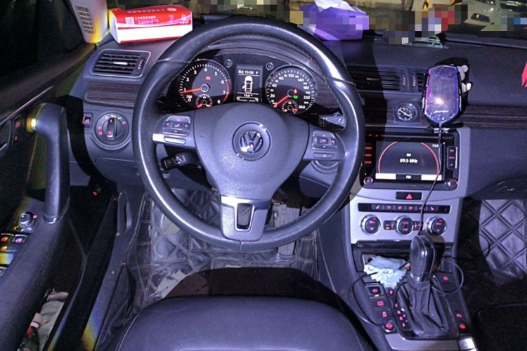 Used Volkswagen Magotan 2012 Facelift 1.8TSI Prestige Model Steering Wheel