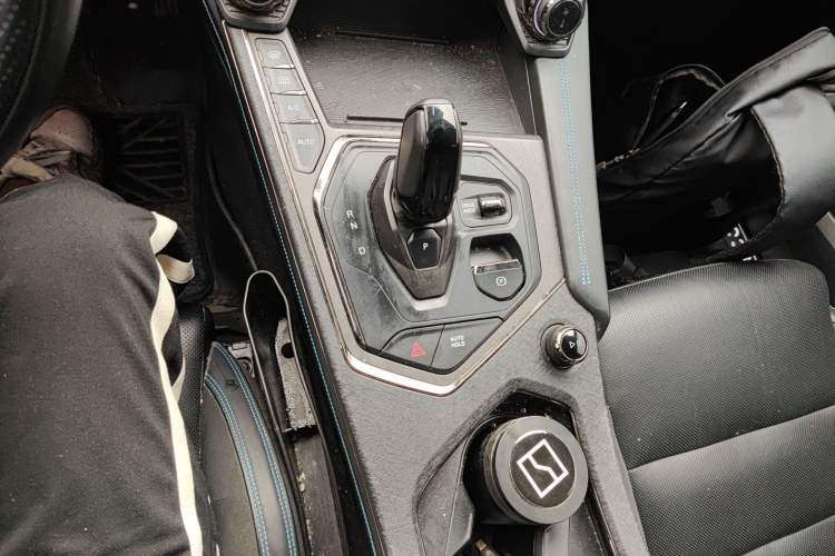 Used Lynk & Co 05 EM-P 2021 1.5TD PHEV HALO Gear Lever