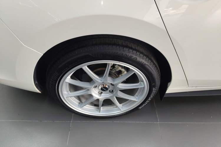 Used Mazda 3 Axela 2021 2.0L Automatic Zhiya Edition Right Rear Wheel Hub