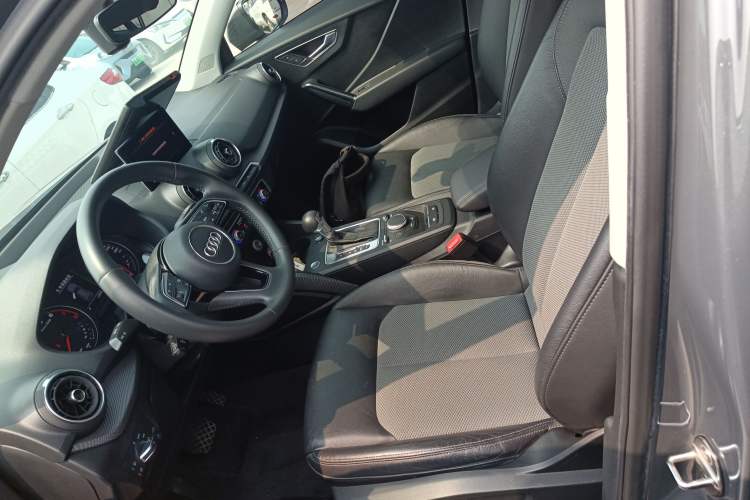 Used Audi Q2L 2020 35 TFSI Fashionable and Elegant Model
