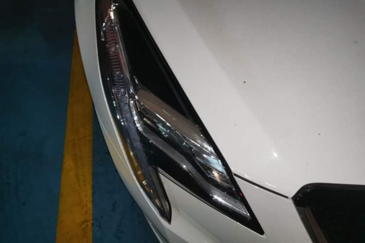 Used Cadillac XTS 2018 28T Elite Edition Exterior 3