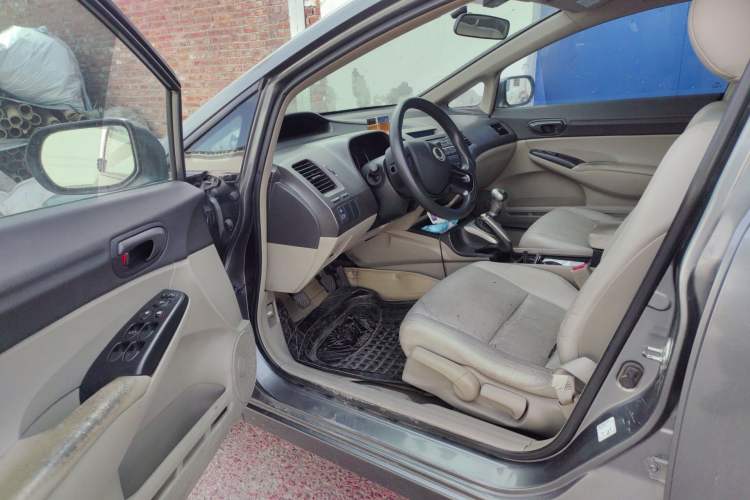 Used CIIMO 2012 1.8L Manual
