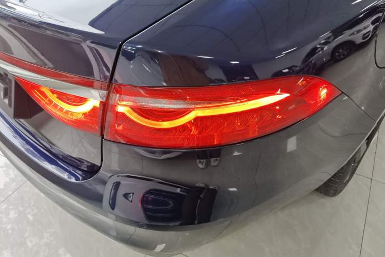 Used Jaguar XFL 2020 XFL 2.0T P200 Two-Wheel-Drive Elite Edition Exterior 3