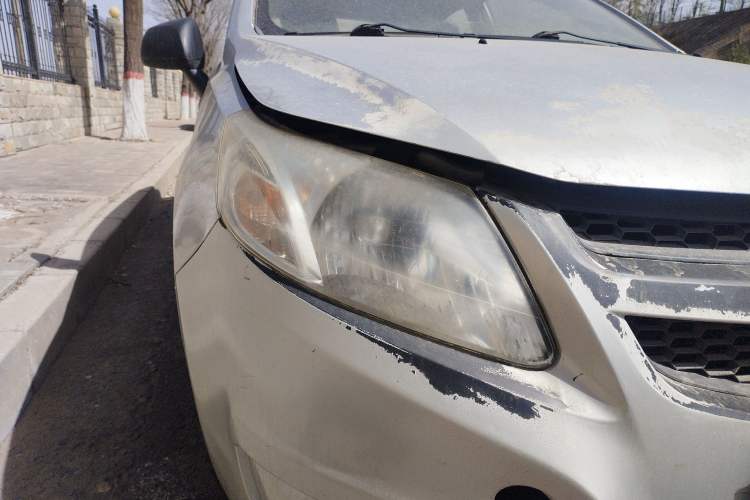 Used Chevrolet Sail 2013 Sedan 1.2L AMT Ideal Edition Right Front Headlight